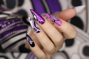 5 Right Ways to Take Care of Your New Press on Nails?